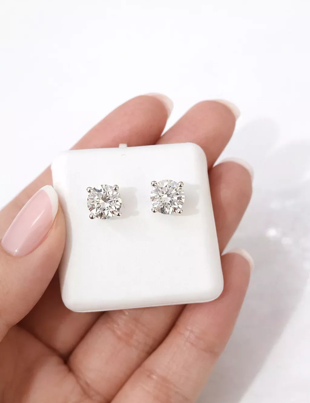 14k White Gold Stud Earring Lab Created Diamonds Screw-Back Women Men