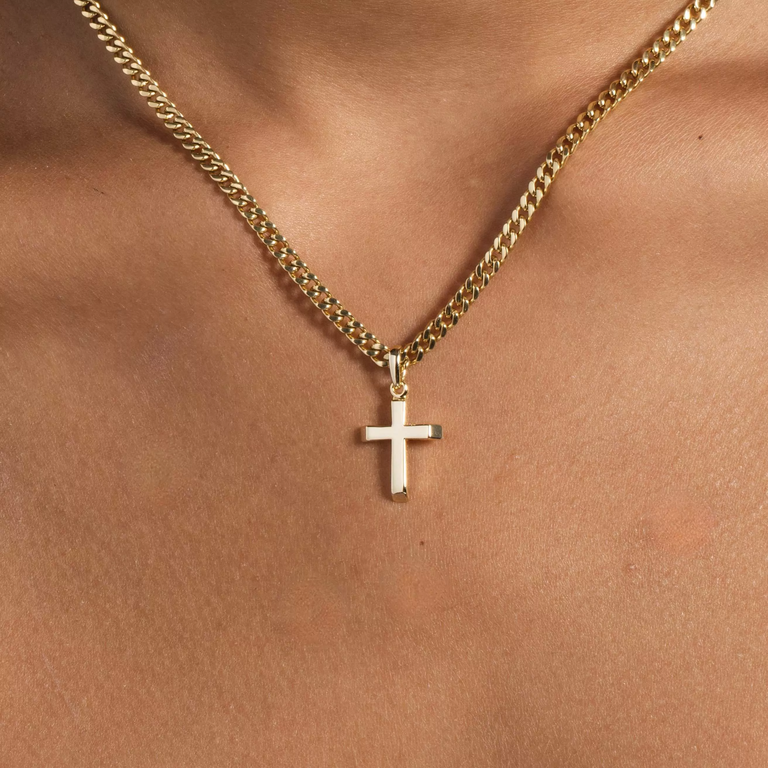 18k Vermeil Micro Simple Cross Pendant in Yellow Gold