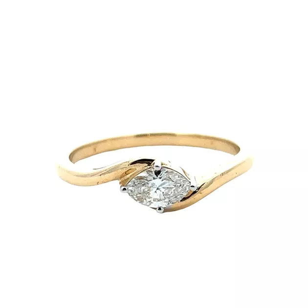 18K Yellow Gold Marquise Twist Design Diamond Ring