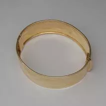 7-Inch 18K Yellow Gold Hammered Shiny Hinged Bangle