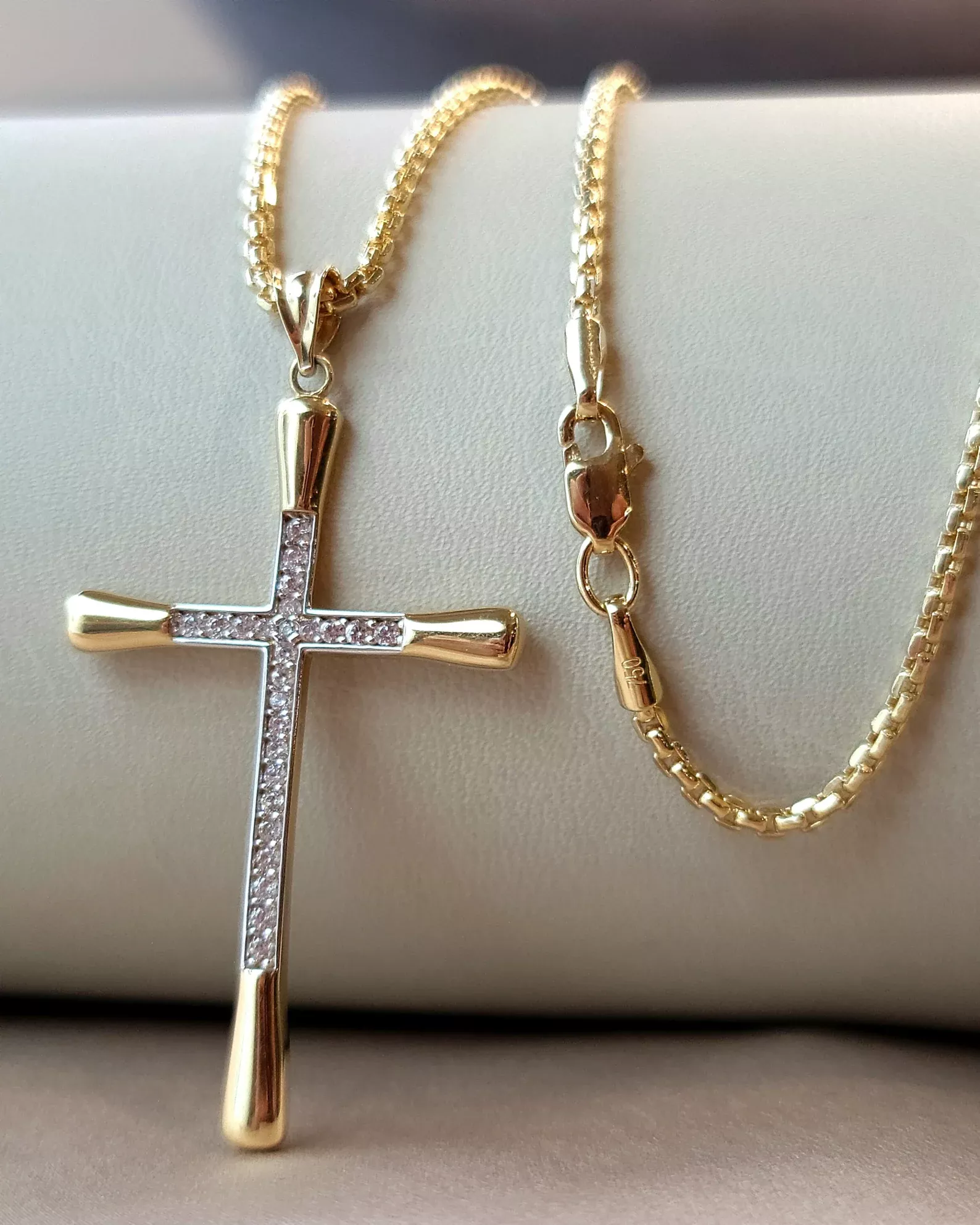 Solid 18K Gold Cross Pendant Necklace with Box Chain