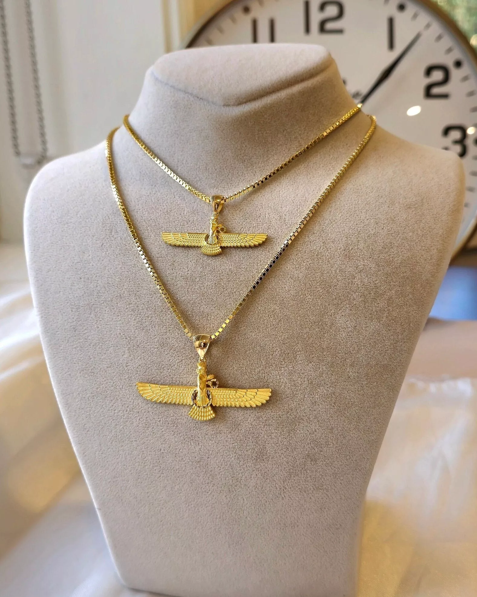 Solid 18K Gold Faravahar Pendant Necklace Symbol of Ahura Mazda Pendant