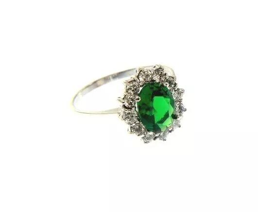 SOLID 18K WHITE GOLD FLOWER RING OVAL GREEN CRYSTAL AND CUBIC ZIRCONIA FRAME