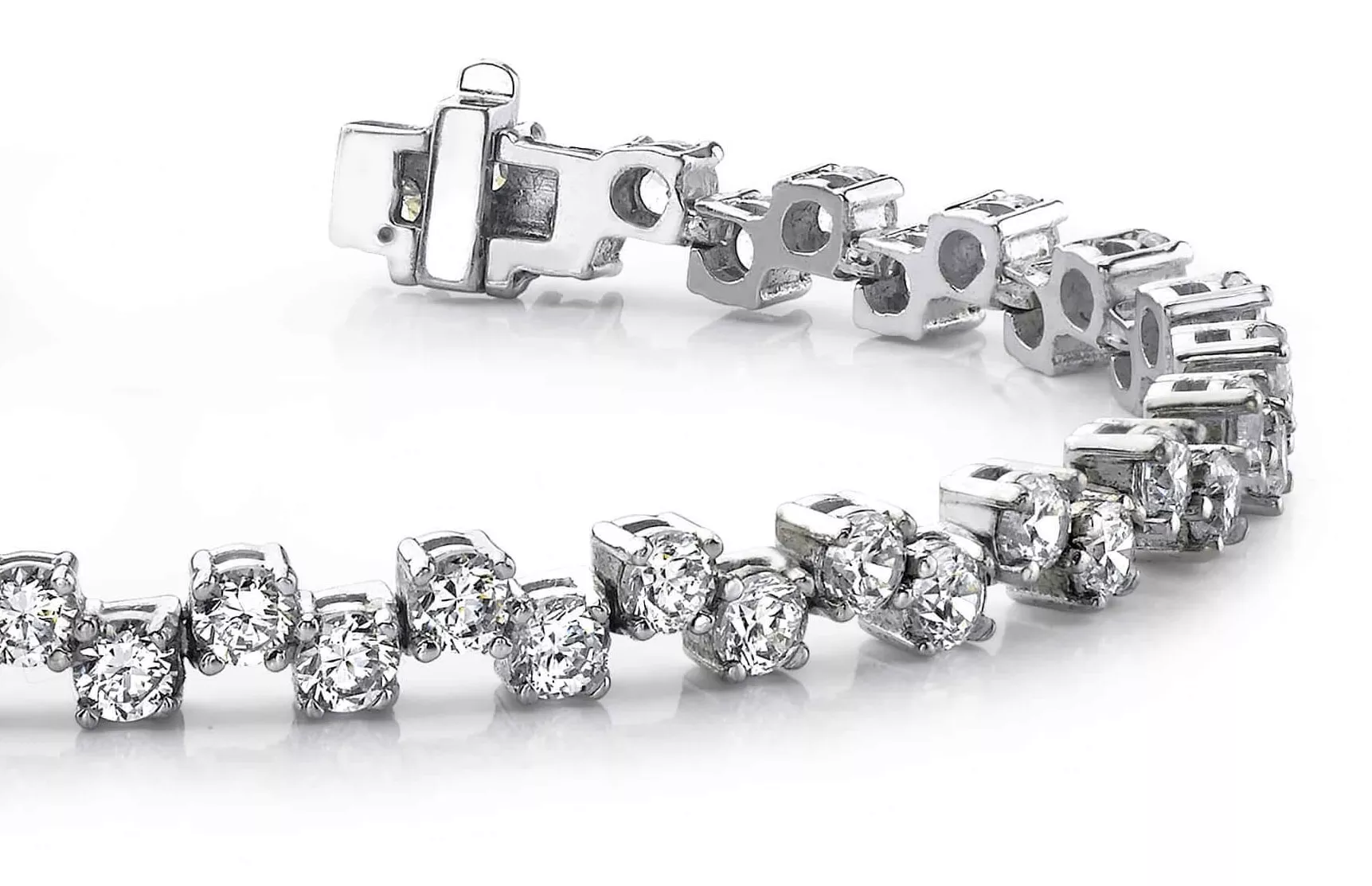 Zig Zag Diamond Bracelet 3.04 Carat Total Weight